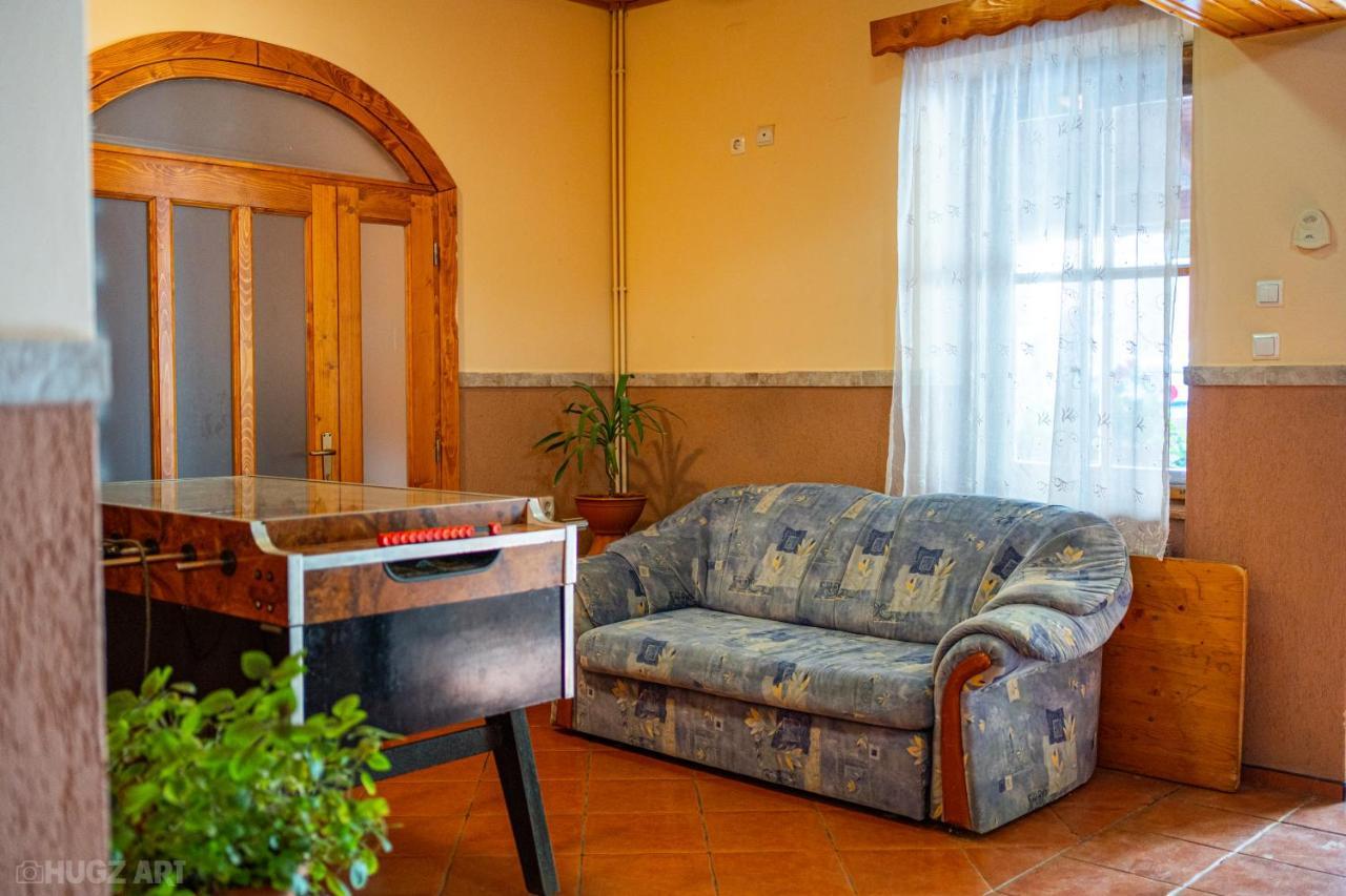 Pensiunea Viktoria BaileTusnad Ngoại thất bức ảnh