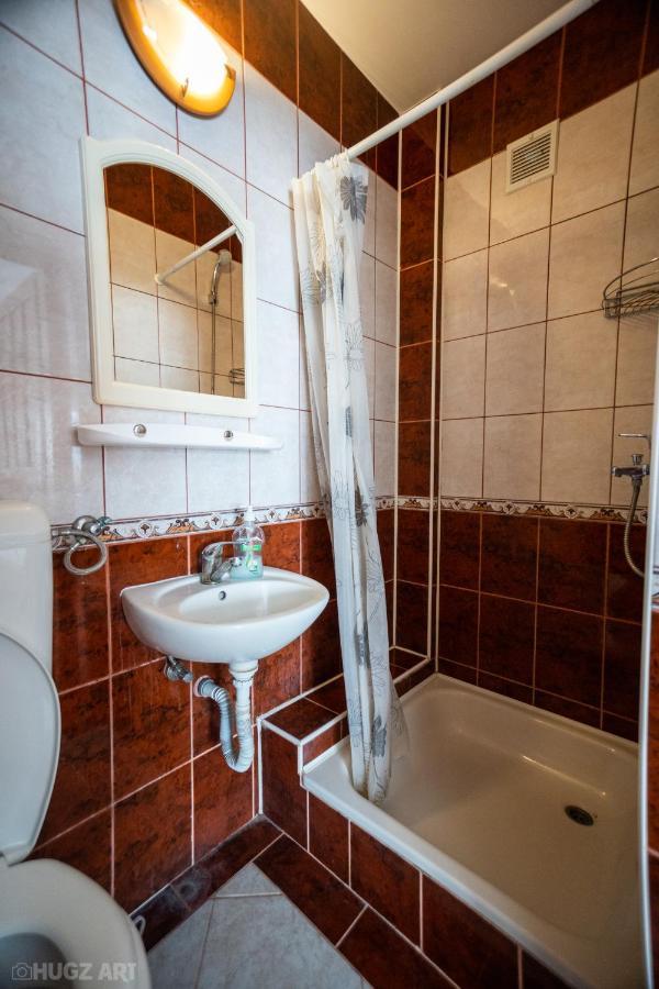 Pensiunea Viktoria BaileTusnad Ngoại thất bức ảnh